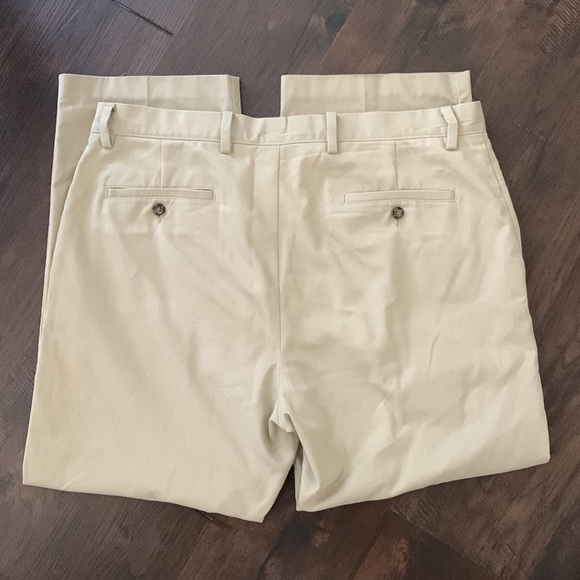 DOCKERS KHAKIS CLASSIC FIT 38 x 29 TAN - Picture 8 of 8